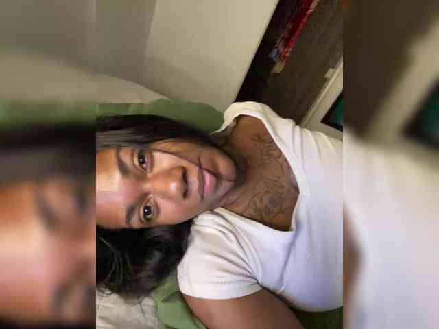 ReginaCorleone webcam