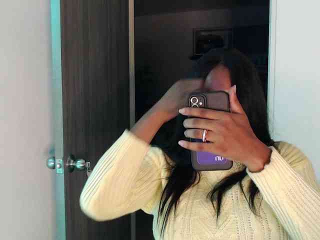 ReginaCorleone webcam