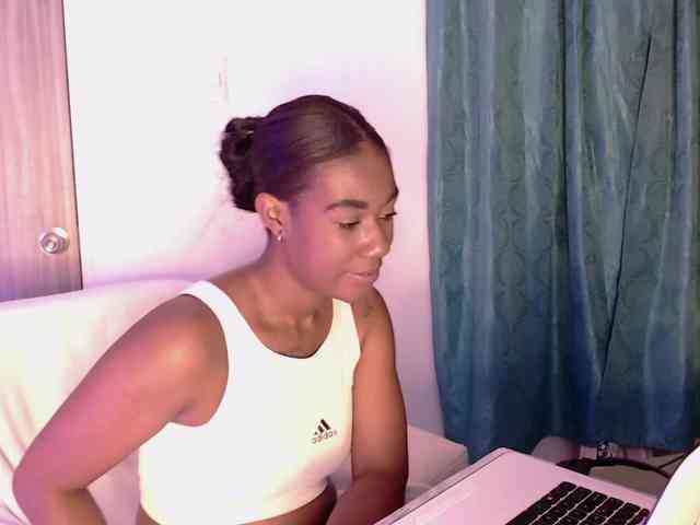 ReginaCorleone webcam
