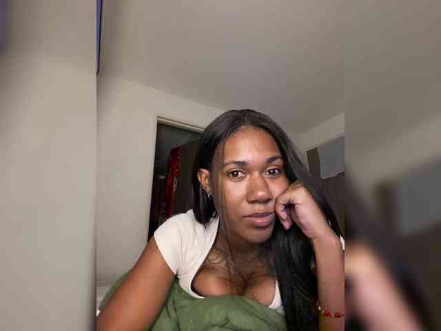 ReginaCorleone webcam