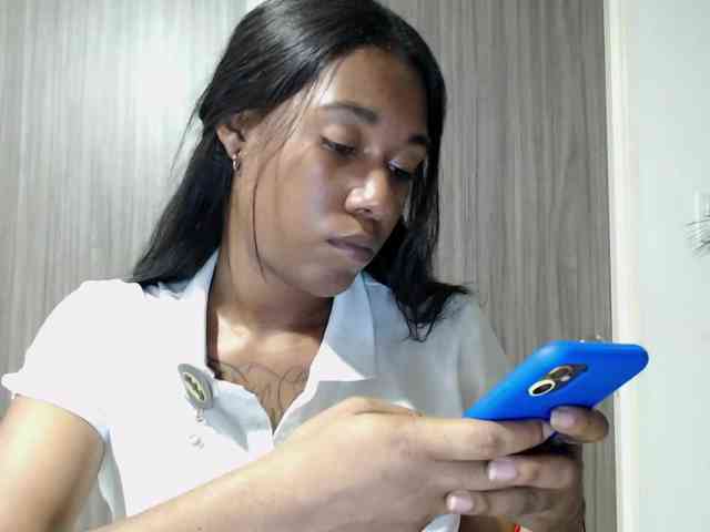 ReginaCorleone webcam