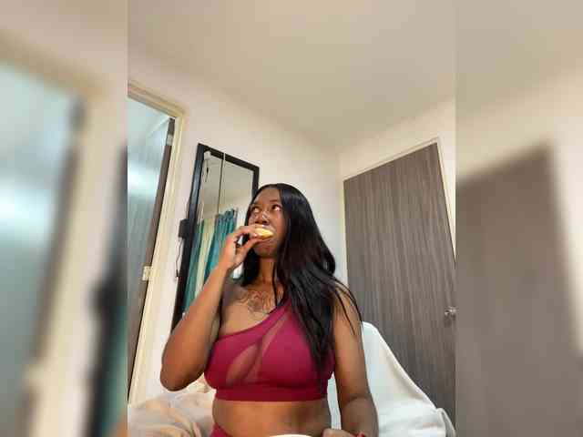 ReginaCorleone webcam