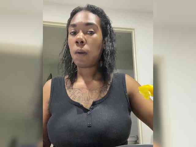 ReginaCorleone webcam