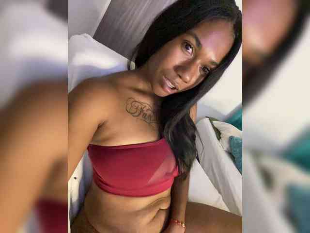 ReginaCorleone webcam