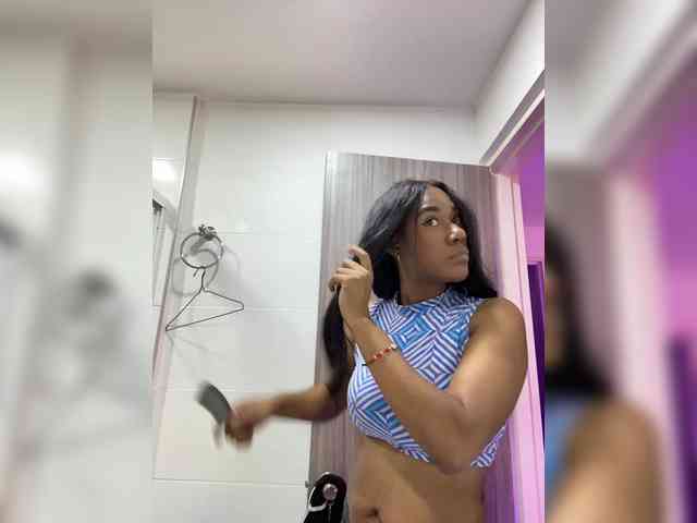ReginaCorleone webcam