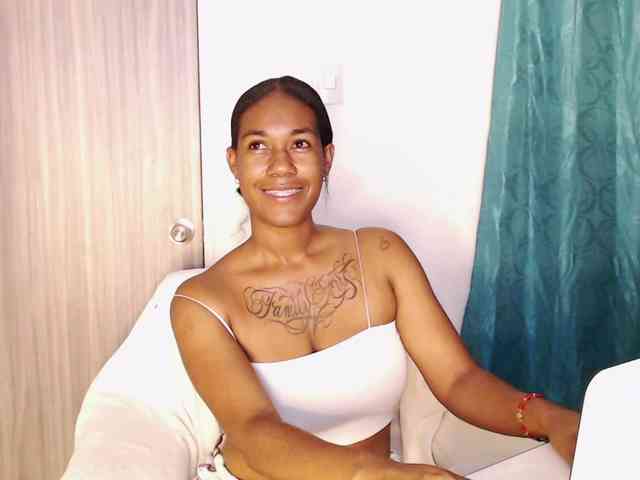 ReginaCorleone webcam