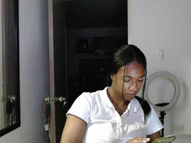 ReginaCorleone webcam