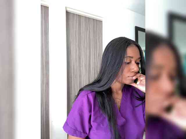 ReginaCorleone webcam