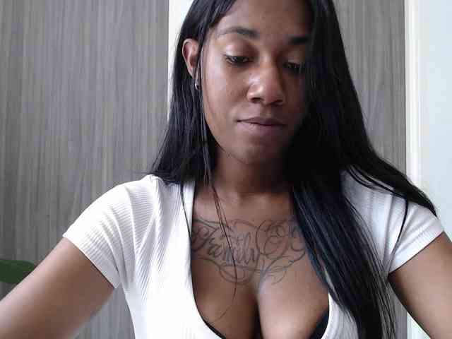 ReginaCorleone webcam