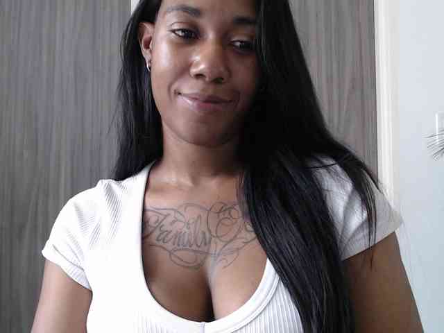 ReginaCorleone webcam