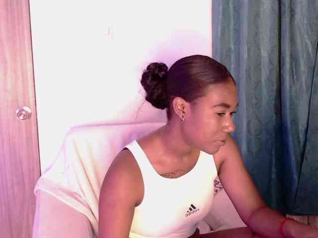 ReginaCorleone webcam