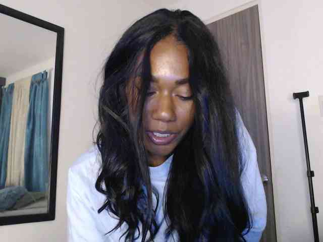 ReginaCorleone webcam