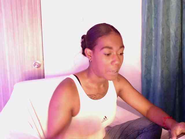 ReginaCorleone webcam