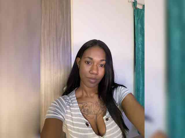 ReginaCorleone webcam