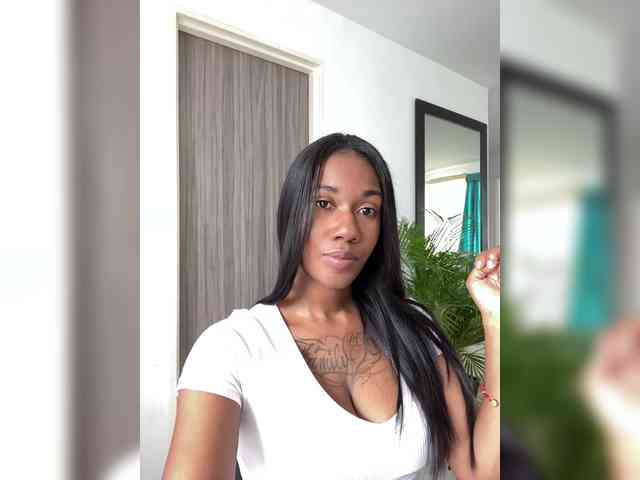 ReginaCorleone webcam