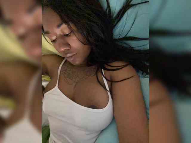 ReginaCorleone webcam