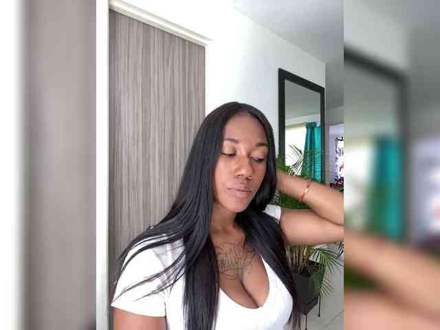 ReginaCorleone webcam