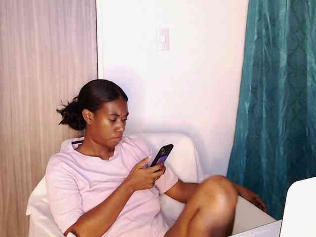 ReginaCorleone webcam