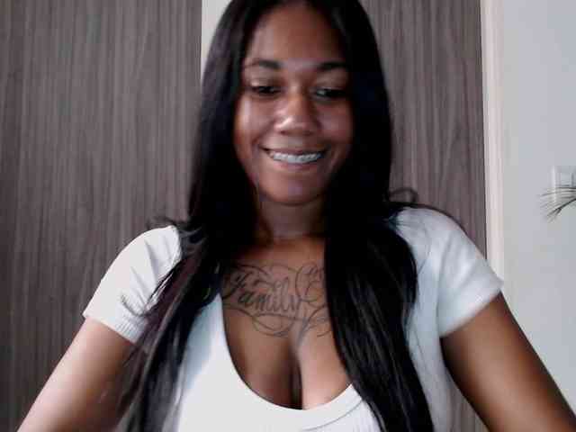 ReginaCorleone webcam