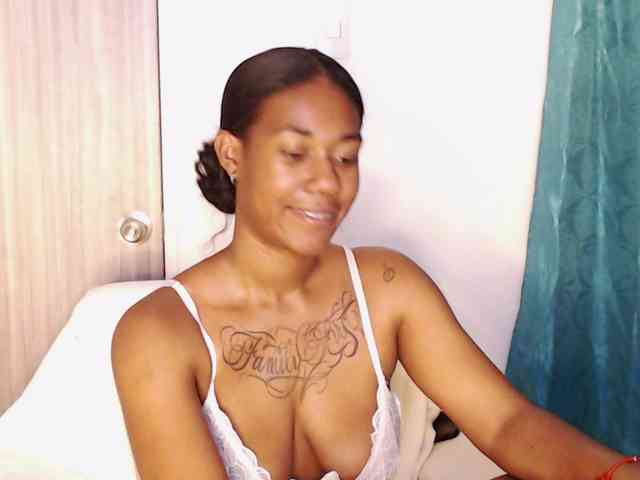 ReginaCorleone webcam