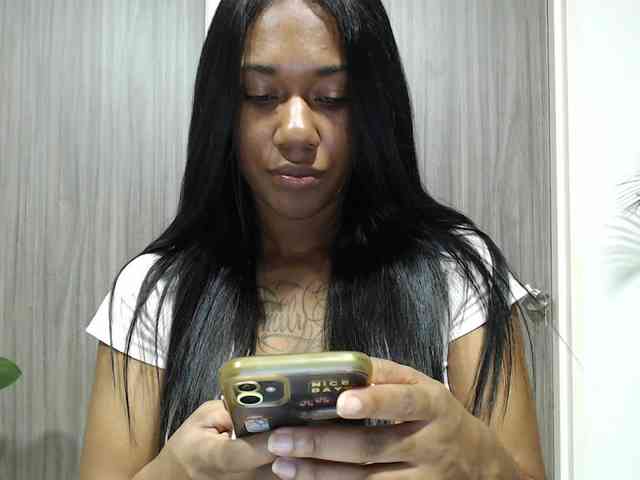 ReginaCorleone webcam