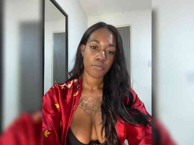ReginaCorleone webcam