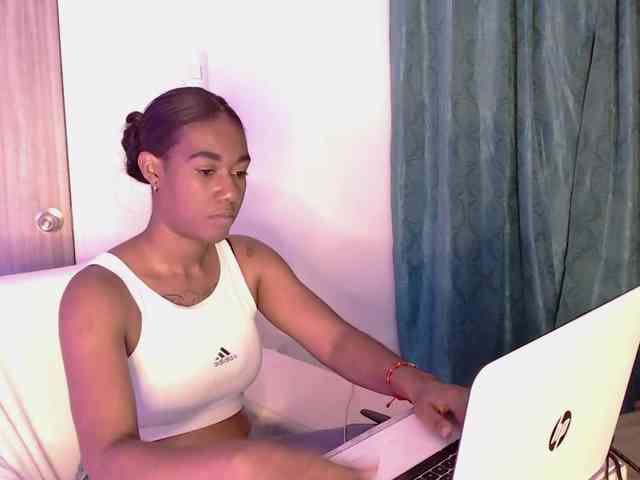 ReginaCorleone webcam