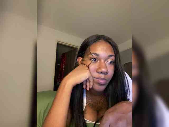ReginaCorleone webcam