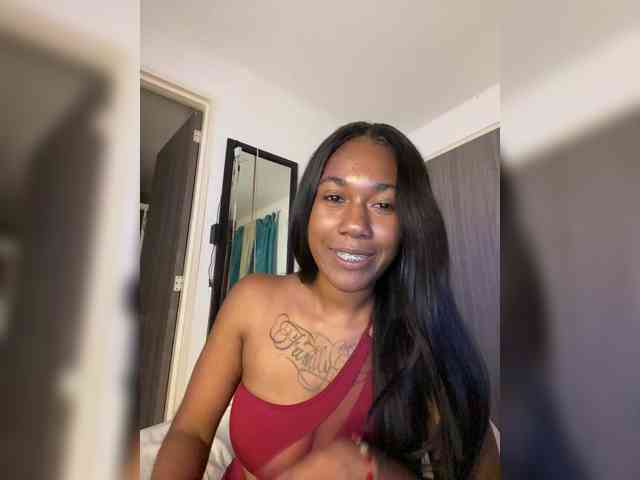 ReginaCorleone webcam
