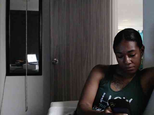 ReginaCorleone webcam