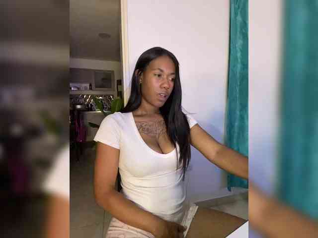 ReginaCorleone webcam