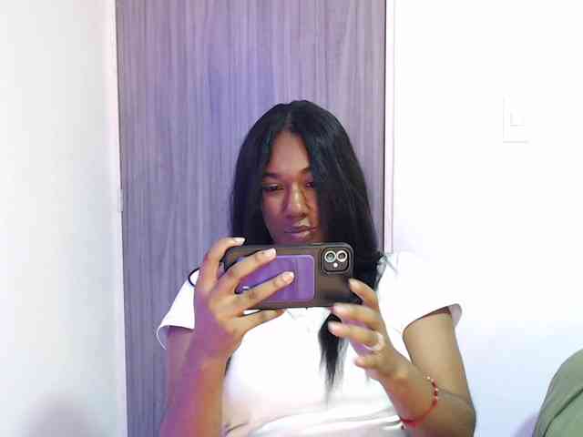 ReginaCorleone webcam