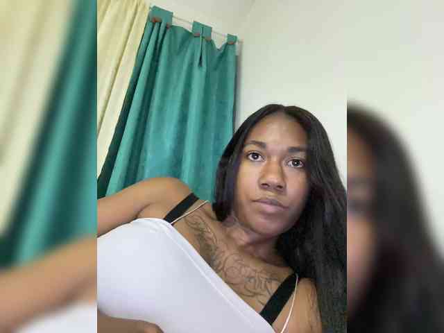 ReginaCorleone webcam