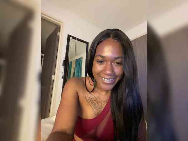 ReginaCorleone webcam