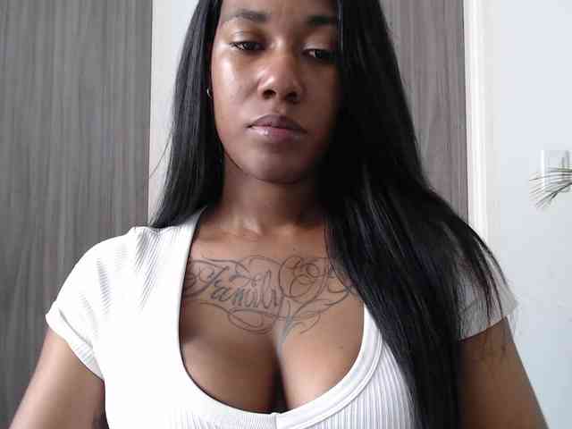 ReginaCorleone webcam