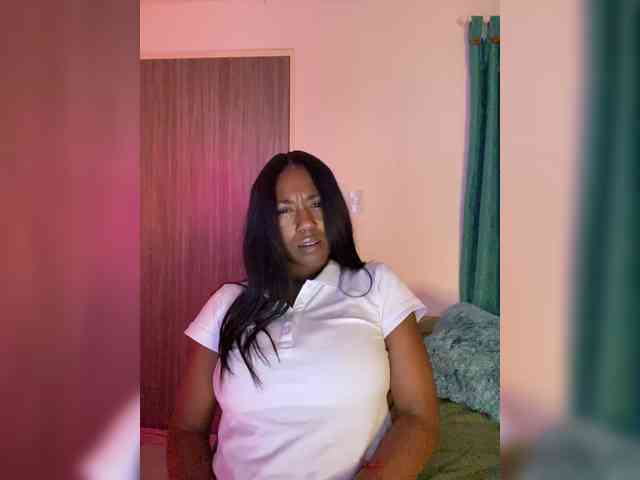 ReginaCorleone webcam