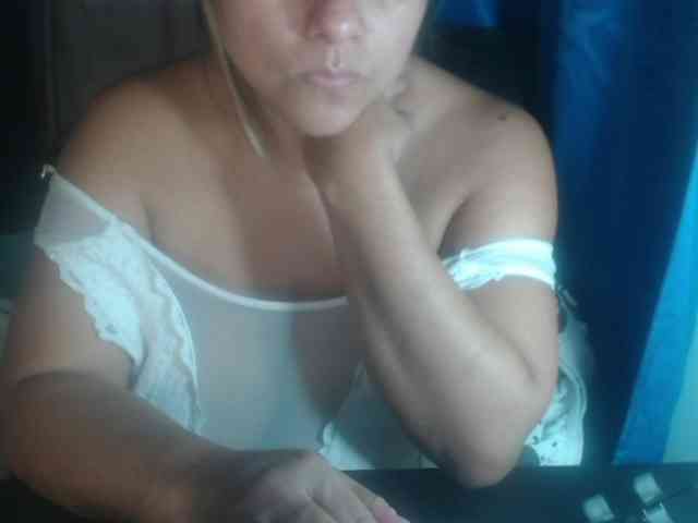 adrianamilf44 webcam