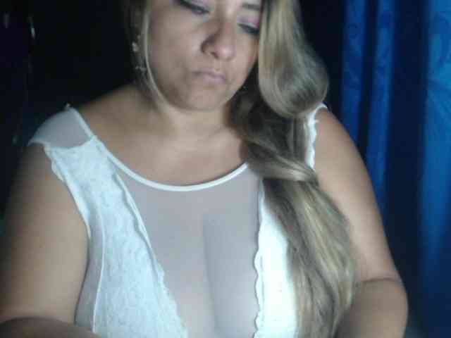 adrianamilf44 webcam