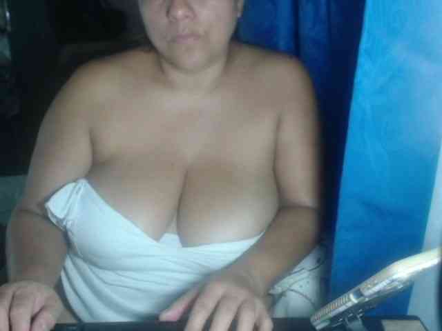 adrianamilf44 webcam