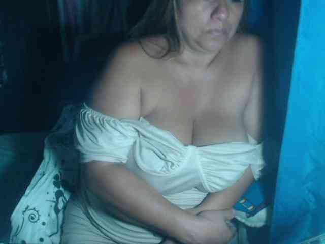 adrianamilf44 adrianamilf44