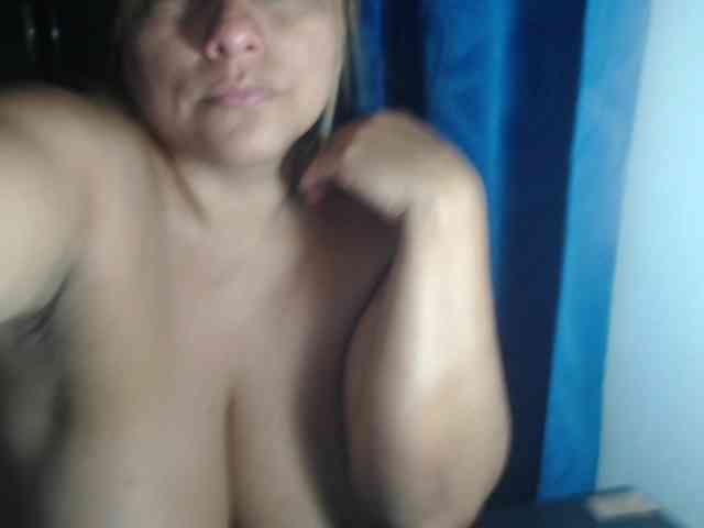adrianamilf44 webcam
