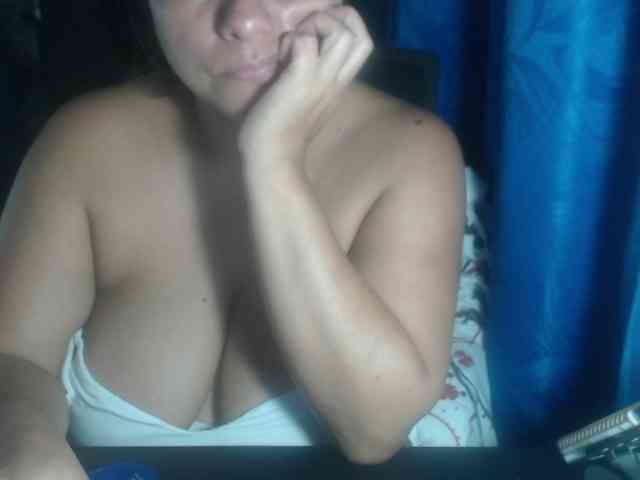 adrianamilf44 webcam