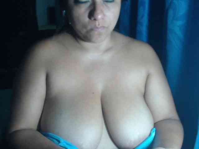 adrianamilf44 webcam
