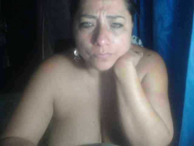 adrianamilf44 Live Webcam on BongaCams