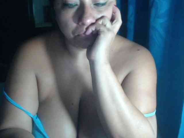 adrianamilf44 webcam
