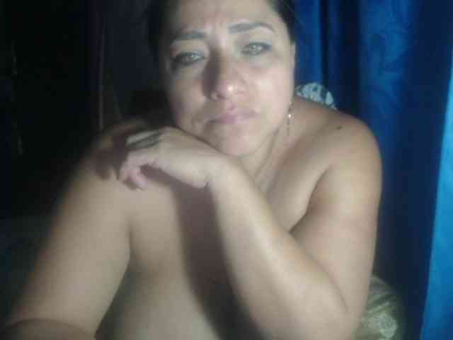 adrianamilf44 webcam