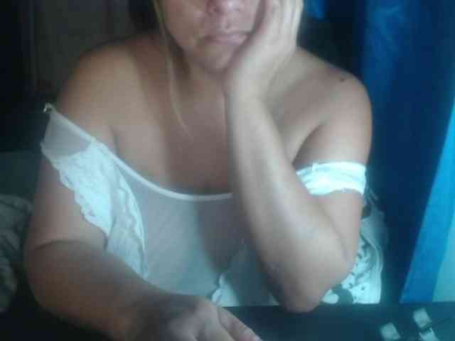 adrianamilf44 webcam