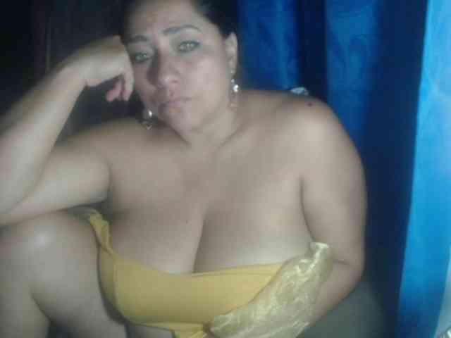 adrianamilf44 webcam