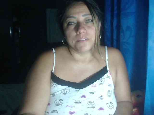 adrianamilf44 adrianamilf44