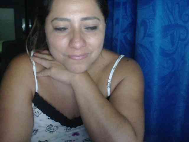 adrianamilf44 webcam